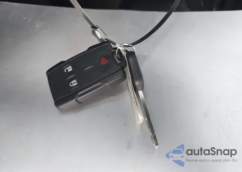 2018 Chevrolet Silverado 1500 Custom z USA, uszkodzony, nr VIN 1GCRCPEC9JZ355854